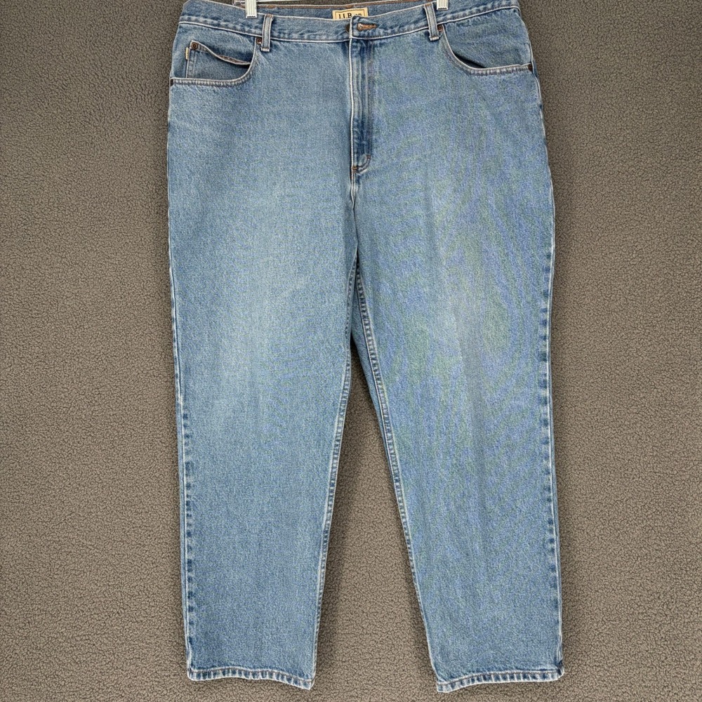 LL Bean Natural Fit Jeans Mens 42x30 Medium Wash Blue Cotton Denim 104731